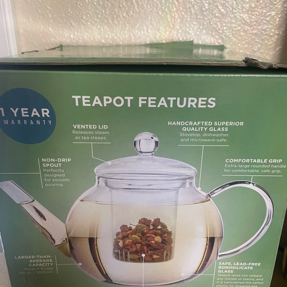 NEW in box: Celebration Glass Teapot with Loose Tea Glass Infuser - Picture 6 of 6
